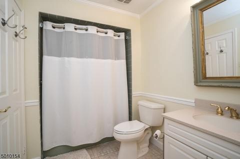 12 Hampshire Dr, Mendham, NJ 07945 photo 11