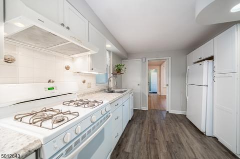 78 Eastern Way, Rutherford, NJ 07070 photo 4