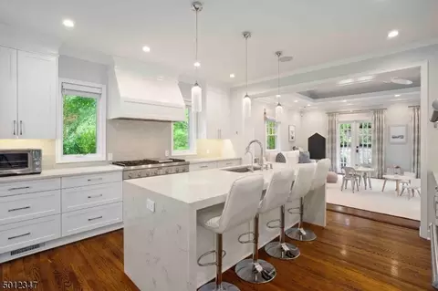 18 Hawthorne Pl, Summit, NJ 07901 photo 4