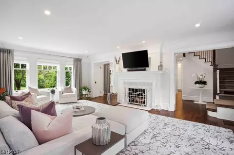 18 Hawthorne Pl, Summit, NJ 07901 photo 2