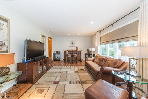 9 Lisa Pl, Montville Twp., NJ 07058 photo 3