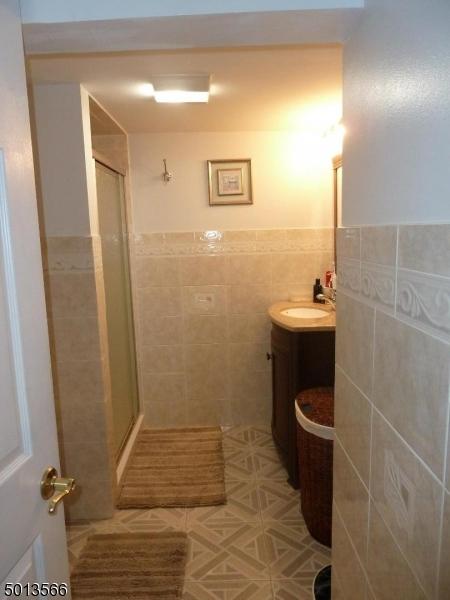 581 Carlyle Pl, Union, NJ 07083 photo 13