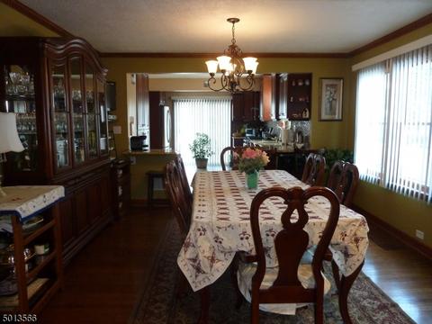 581 Carlyle Pl, Union, NJ 07083 photo 7