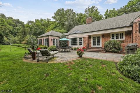 119 Wild Hedge Ln, Mountainside, NJ 07092 photo 4