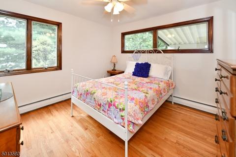 823 Carter Ln, Paramus, NJ 07652 photo 16