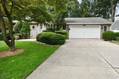 823 Carter Ln, Paramus, NJ 07652 photo 20