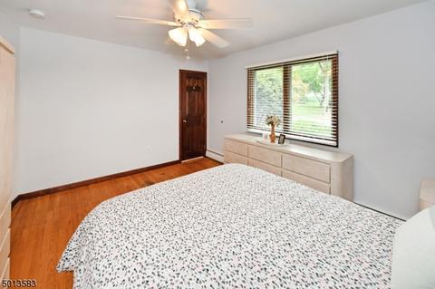 823 Carter Ln, Paramus, NJ 07652 photo 13