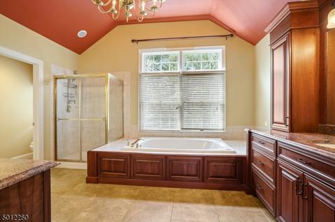 4 Evergreen Ct, Warren, NJ 07059 photo 14