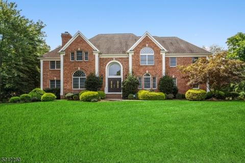 4 Evergreen Ct, Warren, NJ 07059 photo 1