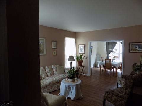 16 Winthrop Dr, Somerville, NJ 08876 photo 5