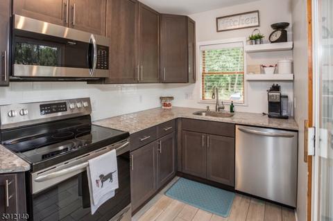 4 Ridge Rd, Stanhope, NJ 07874 photo 9
