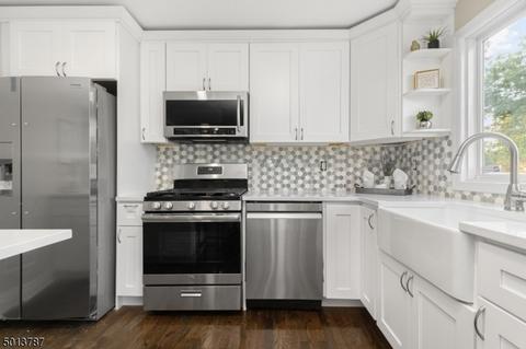 1646 Earl St, Union, NJ 07083 photo 4
