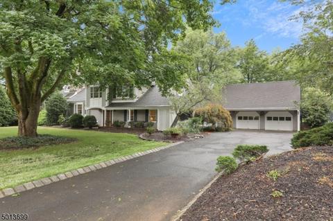 29 Riverside Dr, Basking Ridge, NJ 07920 photo 2