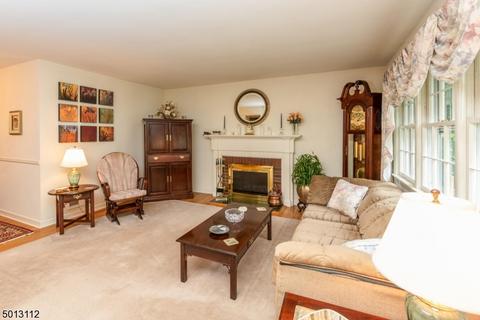 9 Orange Pl, Wayne, NJ 07470 photo 2