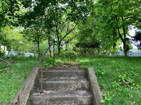 14 Franklin Pl, Summit City, NJ 07901 photo 2