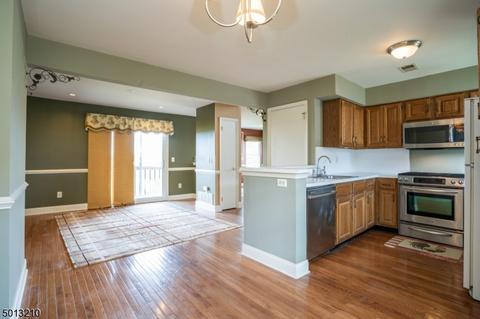 247 Long Meadow Rd, Bedminster, NJ 07921 photo 9