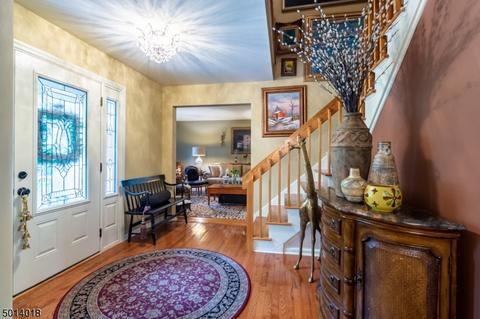 1 Tudor Pl, Randolph, NJ 07869 photo 4