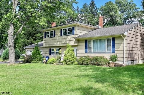 41 Kent Pl, Clark, NJ 07066 photo 1