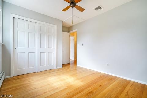 180 Acorn Dr, Clark, NJ 07066 photo 14