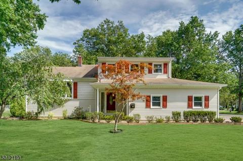 180 Acorn Dr, Clark, NJ 07066 photo 1