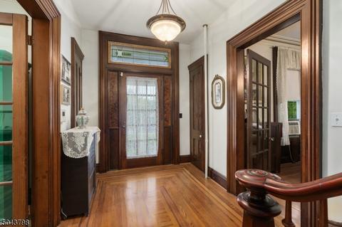 52 N Main St, Hackettstown, NJ 07840 photo 4