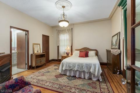 52 N Main St, Hackettstown, NJ 07840 photo 7