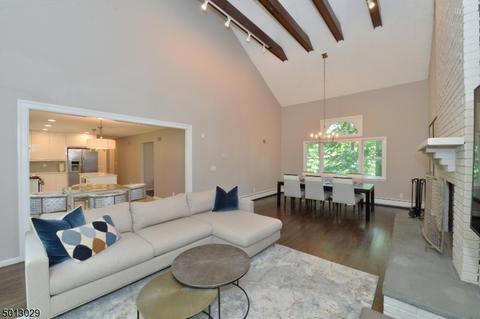 37 Millstream Rd, Upper Saddle River, NJ 07458 photo 7
