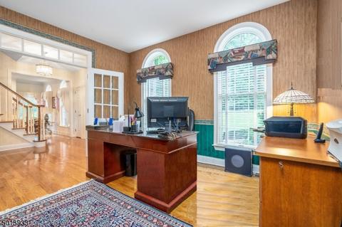 14 Sutton Farm Rd, Flemington, NJ 08822 photo 4
