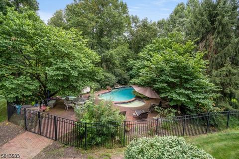 14 Sutton Farm Rd, Flemington, NJ 08822 photo 24