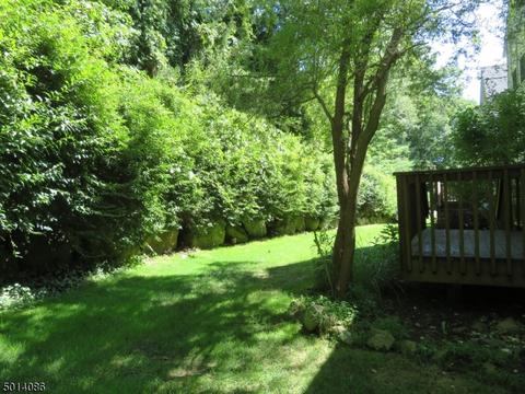 143 Wingate Dr, Hackettstown, NJ 07840 photo 2