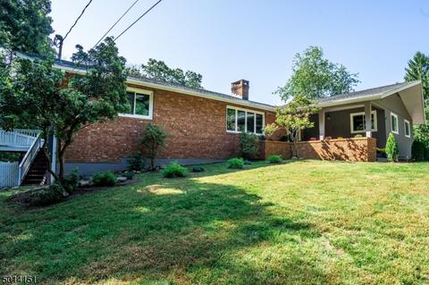 2 Robert Rd, Mendham, NJ 07945 photo 6