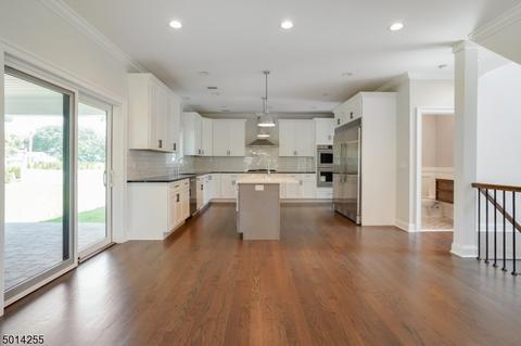 110 Fieldstone Dr, Springfield, NJ 07081 photo 4