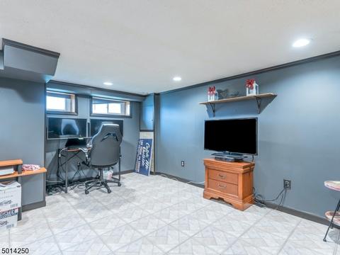 218 Darling Ave, Bloomfield, NJ 07003 photo 15