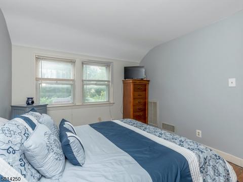 218 Darling Ave, Bloomfield, NJ 07003 photo 12