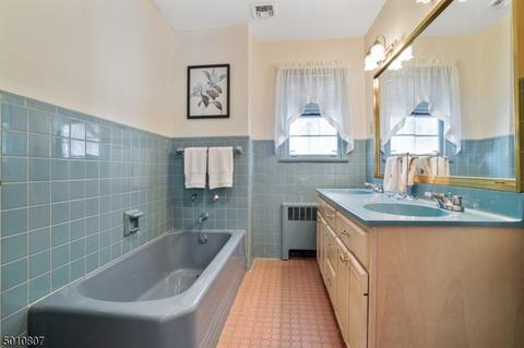 42 Cedar St, Cedar Grove, NJ 07009 photo 9