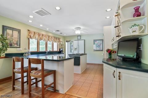42 Cedar St, Cedar Grove, NJ 07009 photo 5