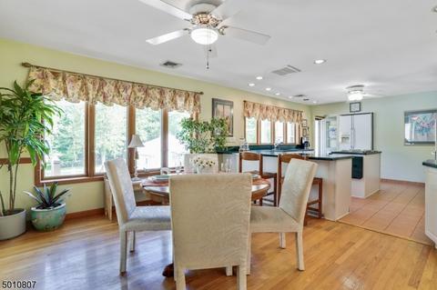 42 Cedar St, Cedar Grove, NJ 07009 photo 7