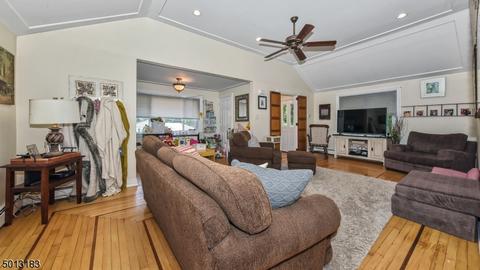 117 Chestnut Dr, Wayne, NJ 07470 photo 5