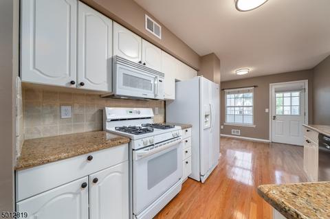 802 Appleton Way, Whippany, NJ 07981 photo 5