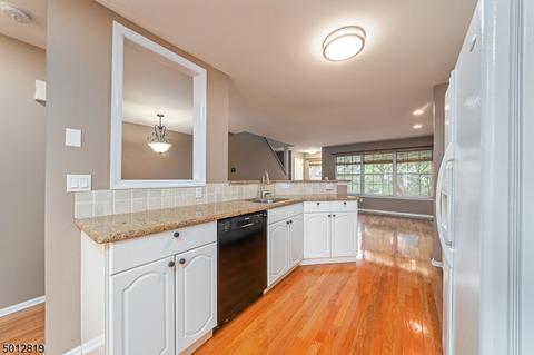 802 Appleton Way, Whippany, NJ 07981 photo 4