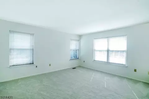 13 Gerard Pl, Parlin, NJ 08859 photo 11