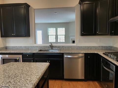 82 Albert Ct, Randolph, NJ 07869 photo 5