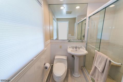 14 Fieldstone Pl, Wayne, NJ 07470 photo 14
