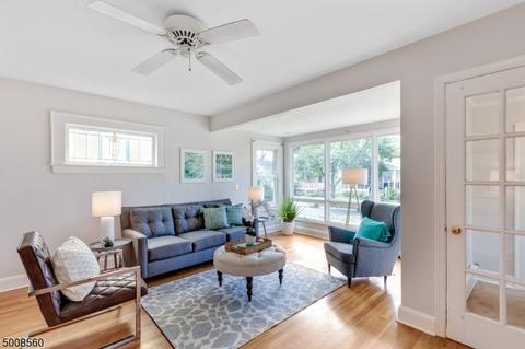 54 Gray St, Montclair, NJ 07042 photo 3
