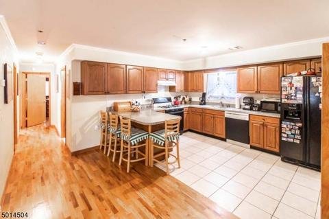 44 Johnson St, Newark, NJ 07105 photo 5