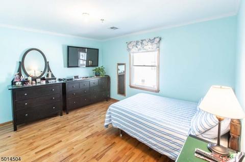 44 Johnson St, Newark, NJ 07105 photo 9