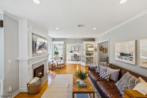 20 Park Ter, Montclair, NJ 07043 photo 3