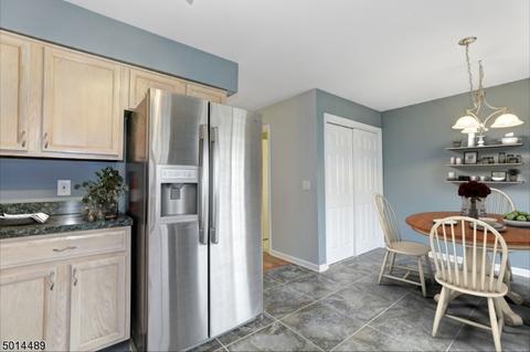 101 Lindsey Dr, Hackettstown, NJ 07840 photo 6