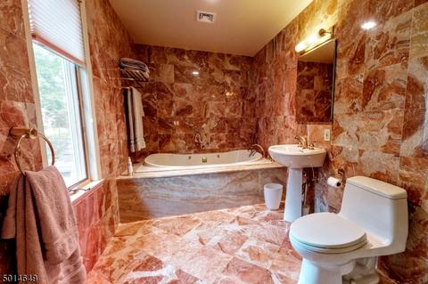 28 Echo Ridge Rd, Upper Saddle River, NJ 07458 photo 12