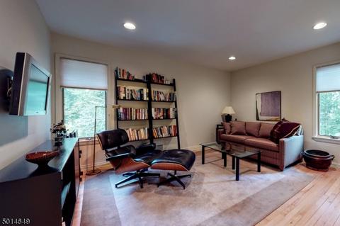 28 Echo Ridge Rd, Upper Saddle River, NJ 07458 photo 9